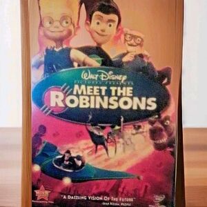 Disney Meet the Robinsons DVD - Vibrant Multicolor Cover